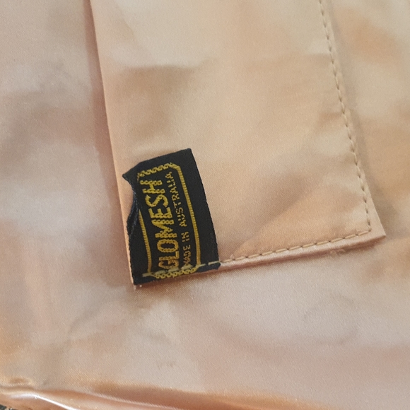 Glomesh Bone Style 212 Bag. Unused. Still in box with 1977 sales receipt. - Picture 7 of 16